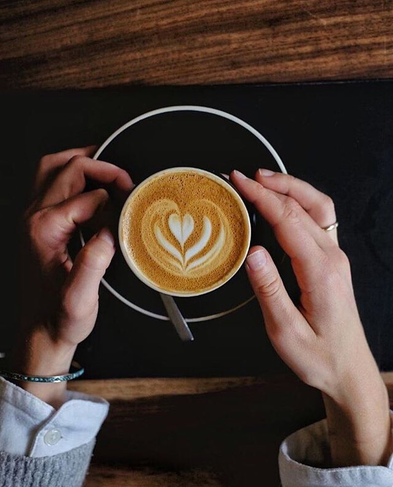 WdstockExchange's tweet photo. From Woodstock with Love βπ
Photo by @rosettaroastery
#mondayessential #rosettaroastery #cuppalove #wex #woodstockexchange https://t.co/PvCgTsm9QY