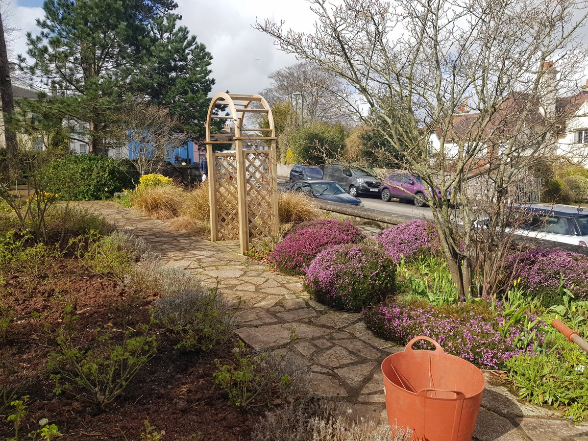 JoSharlott's tweet photo. Rose Garden #Babbacombe #Torquay Looking lovely this spring. https://t.co/LkXliMxGrG