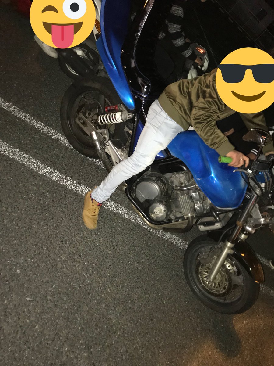 0625akro's tweet photo. cb400sf  nc31 売ります
値段15で書類ありです
値下げは早めに買えるなら少しできます。
不具合等はDMおねがいします。
車検は来年の5月まで、千葉からです。
#単車売ります 
#族車うります 
#拡散希望RTおねがいします https://t.co/JzGONJHAOU