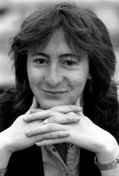 herrera_mila's tweet photo. Happy Birthday to @JulianLennon (8th April) 💖🎂🎉✌😉 https://t.co/W61NO3lsHd