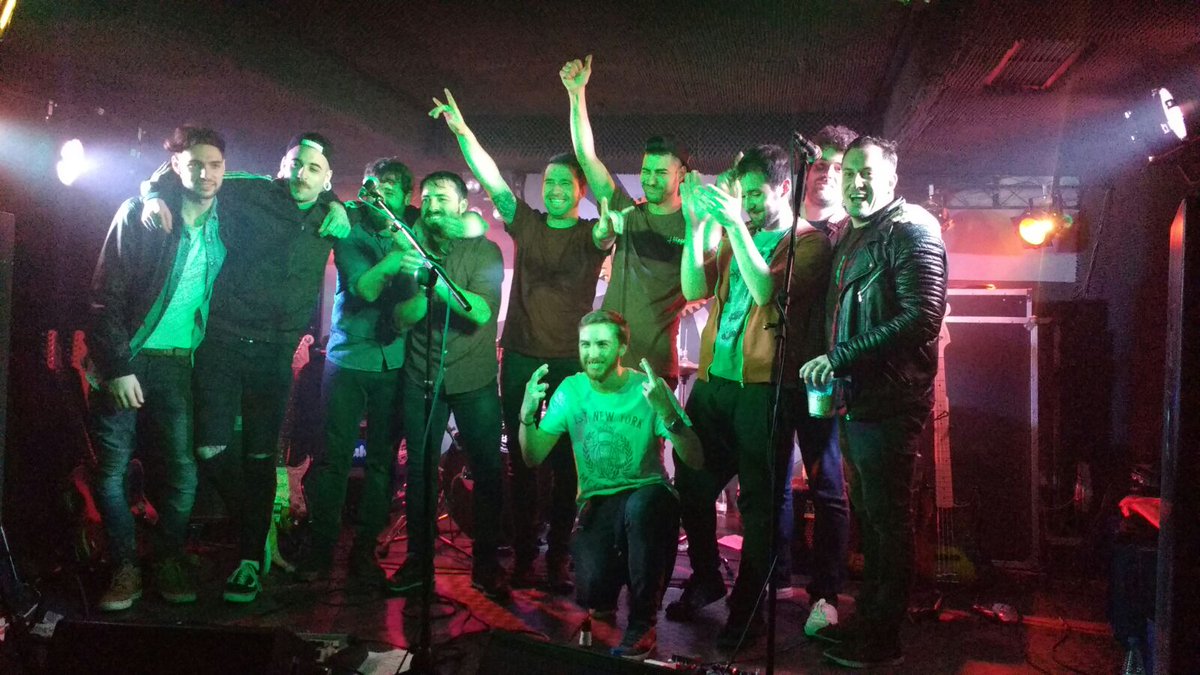 Tocar con <a href="/Hunoband/">Huno</a>  y <a href="/TPR_band/">ProvisionalReference</a> es maravilloso!!! Sois unos tíos muy grandes!!
Gracias a tod@s los que pasasteis por la <a href="/salabarracudas/">Barracudas Rock Bar</a> !!