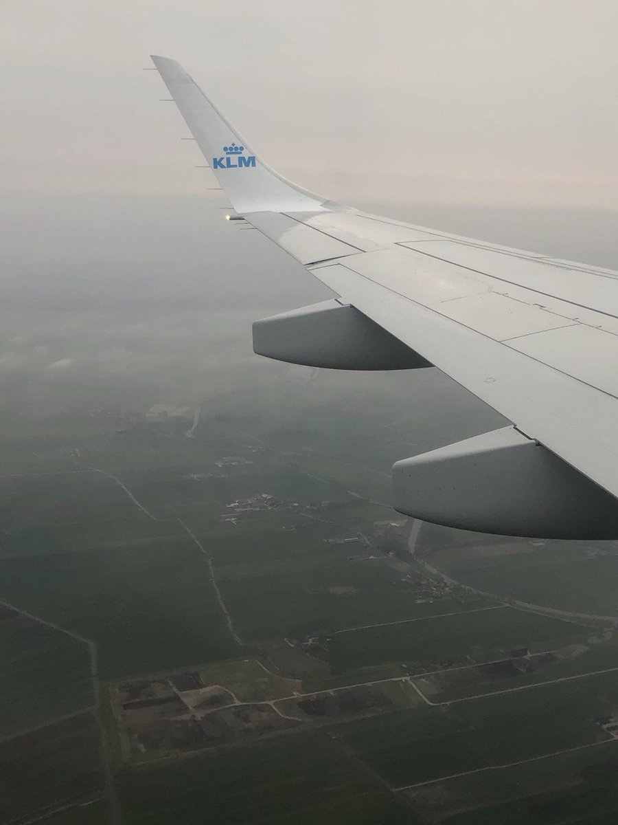 Jag älskar verkligen att resa!! 😍😍🤸‍♂️🤩🎊 ninakarlsson.se/jag-alskar-ver…