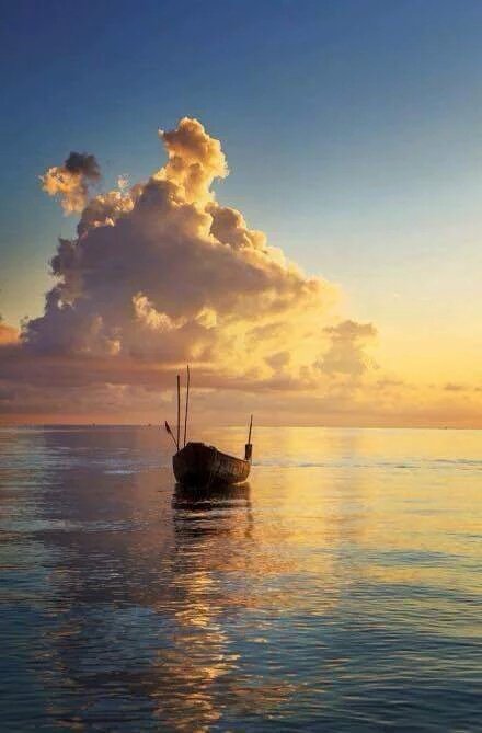 tafudany1's tweet photo. In certi momenti, il passato tornava alla memoria, come capita talvolta, quando non hai un attimo di respiro.

#CuoreDiTenebraJC /2
#VentagliDiParole https://t.co/uBZJZnyueO