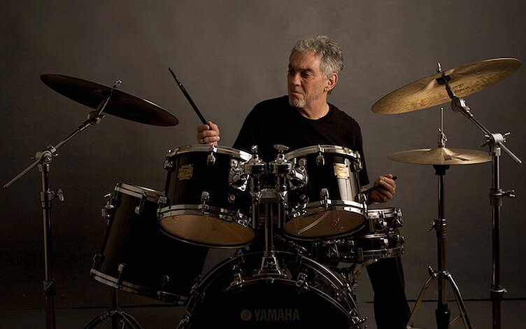 Happy Birthday Steve Gadd
1945 4 9        ,         73 