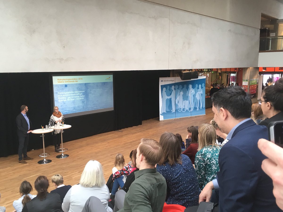 TanjaTajic's tweet photo. Vi har jättestora utmaningar på arbetsmarknaden och för att lyckas måste vi göra det tillsammans👏 #arbetsförmedlingen https://t.co/a8L8Fr49Rf