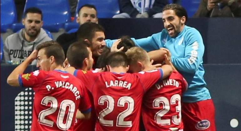 luisml1616's tweet photo. ¡Felices 73 @cdnumancia ! Ojalá sigamos disfrutando muchos años más de nuestro equipo en el fútbol profesional, y por qué no, en Primera. 8 finales para seguir soñando. #VamosNumanciaVamos https://t.co/ejOqFO1prT