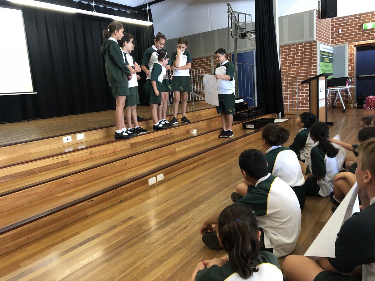 Future leaders council engaged in various activities throughout the day. We ended the afternoon with a delicious 🍕 all together! <a href="/PsCondell/">CondellParkPS</a> <a href="/IPetraityte/">Ieva Petraitis</a> <a href="/amy_dixonn/">Amy Dixon</a> @MissMalak1_2M thank you to the wonderful teachers who organised the day 🤩🤩🤩