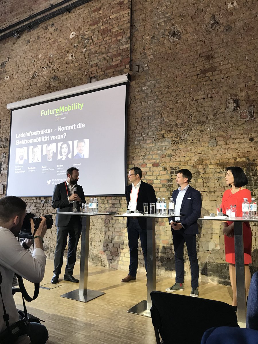 Great Renaissance of #FutureMobilitySummit in Berlin: ChargePoint on panel - Chris Burghardt: efficient infrastructure is reliable, available and you know the price online in advance - policy support for a good EU wide roaming system would be very helpful