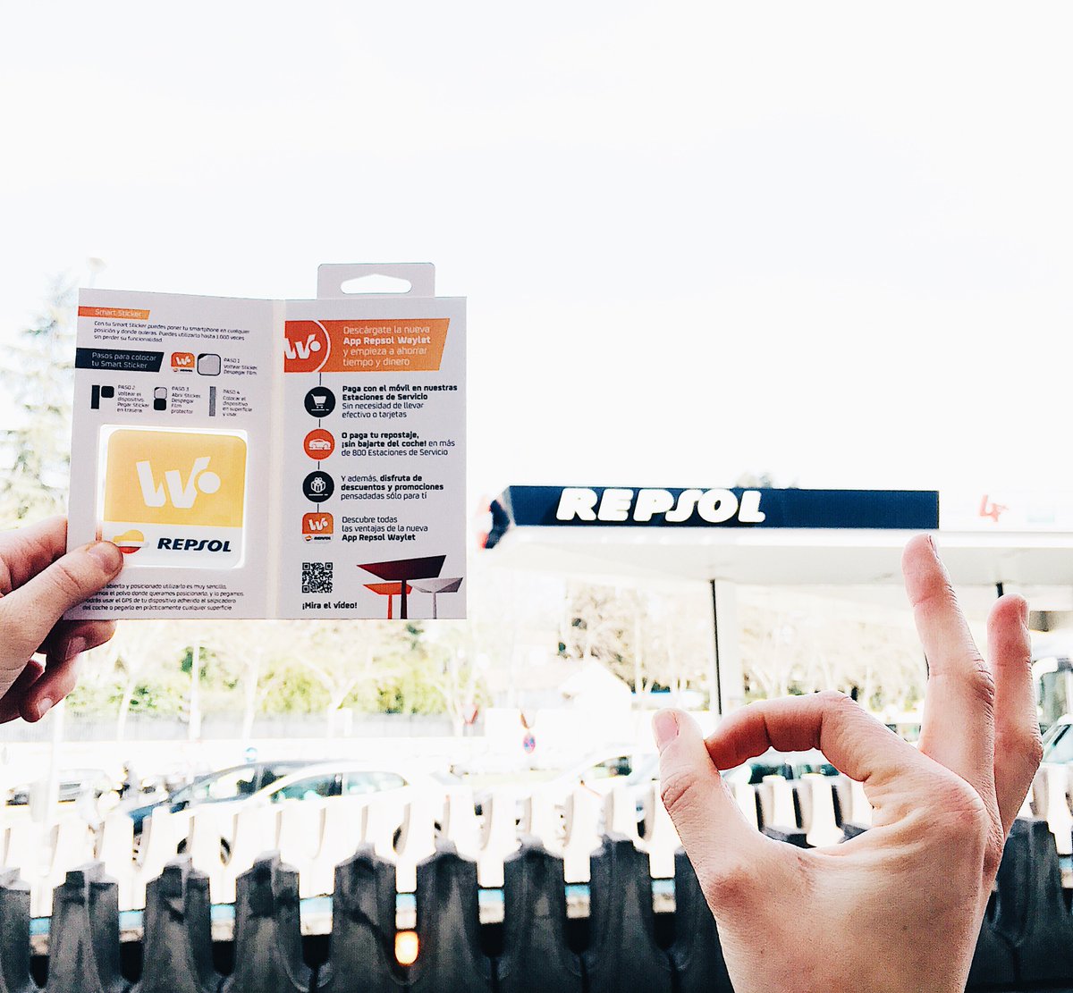 WTFsmartsticker's tweet photo. ¡Consigue con @Repsol y su App Waylet, los mejores descuentos y promociones! 
Además,puedes conseguir uno de nuestros Stickers con el motivo Repsol Waylet !!!! 
Disfruta de tu conducción, pero siempre con cuidado..y más aun en estos días lluviosos!!☔ https://t.co/BifajvKUVZ
