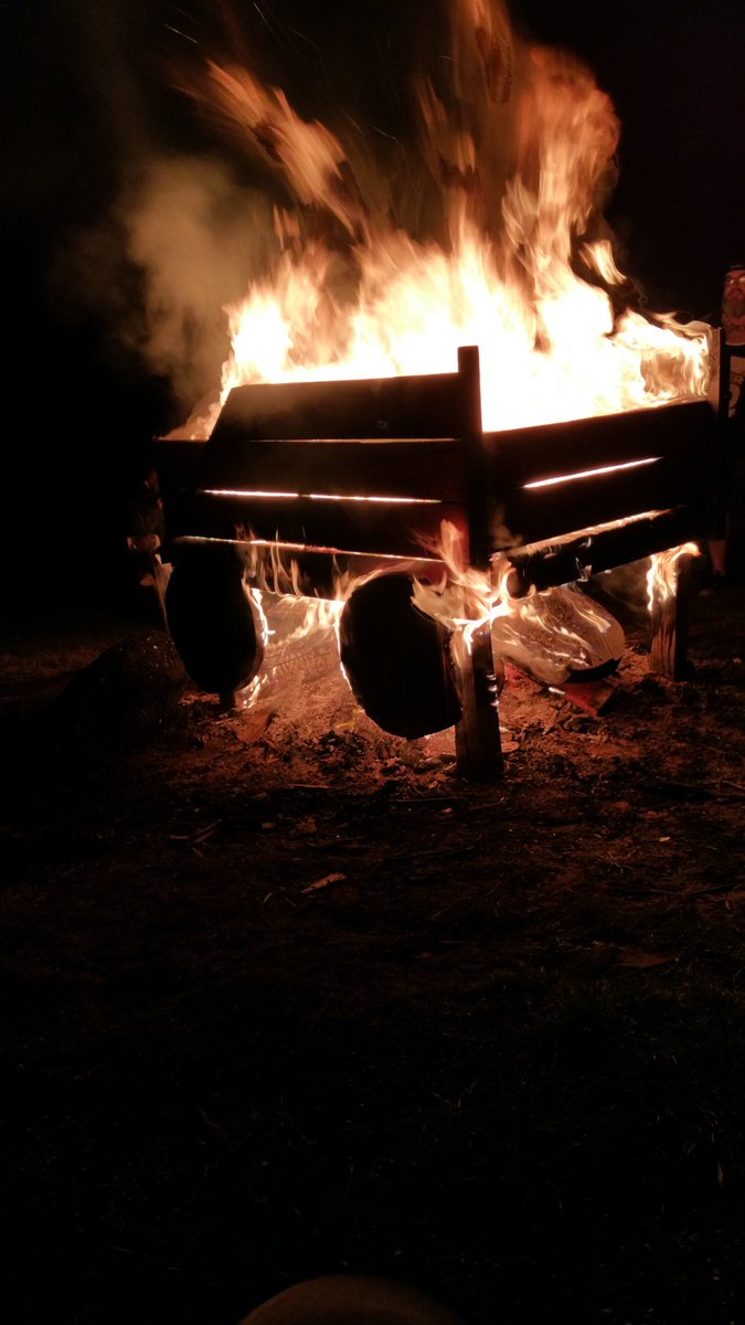 SeftonTyler's tweet photo. Would the real spring weather please show up!? #tiredofcold #canpfires #spiritofthesunlight https://t.co/hSYFnxNtrj