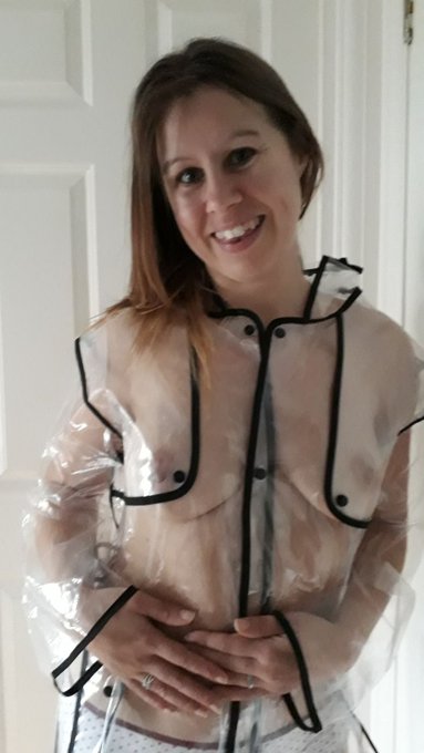 Having a #mackintosh Monday xx https://t.co/wIXCRQ3Zu5<a href="/tag/mackintosh"class="tags">#mackintosh</a>