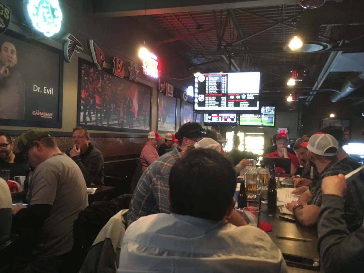 donscup's tweet photo. Another successful year! Enjoy the playoffs boys #NHL #Playoffs2018 #theCDNBrewhouse https://t.co/r4IcwXMZOV