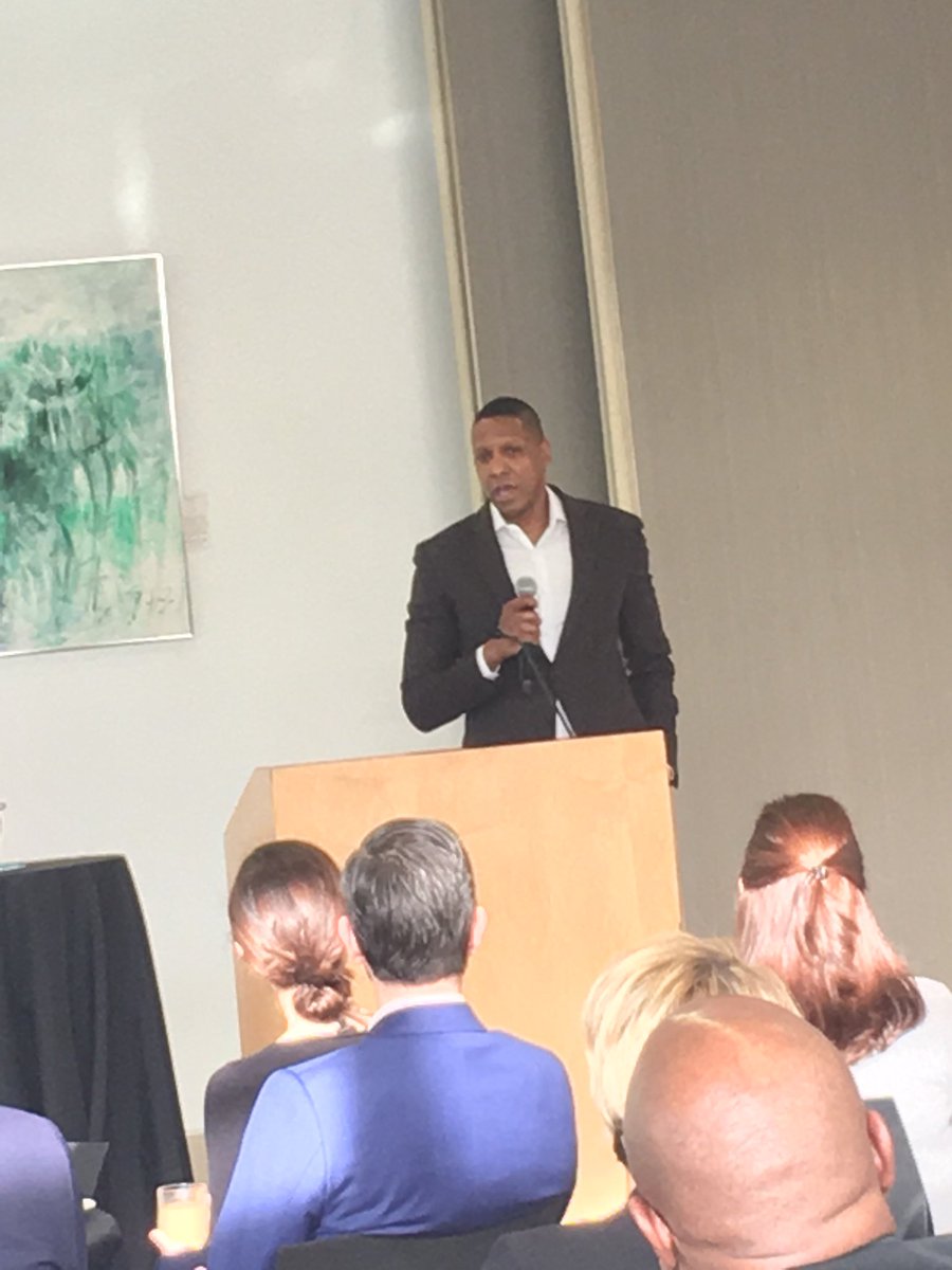 jeanetteljones's tweet photo. As a leader it’s important to listen t others, especially experts @IABCToronto @Raptors @masaiujiri_ https://t.co/u6GccKUPiy