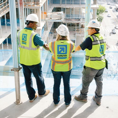 DAVISbuilds's tweet photo. Redefining the construction experience means promoting with a focus on the future. #HowWeRedefine https://t.co/3kGg4BiKsR https://t.co/qpVe2b2RsT