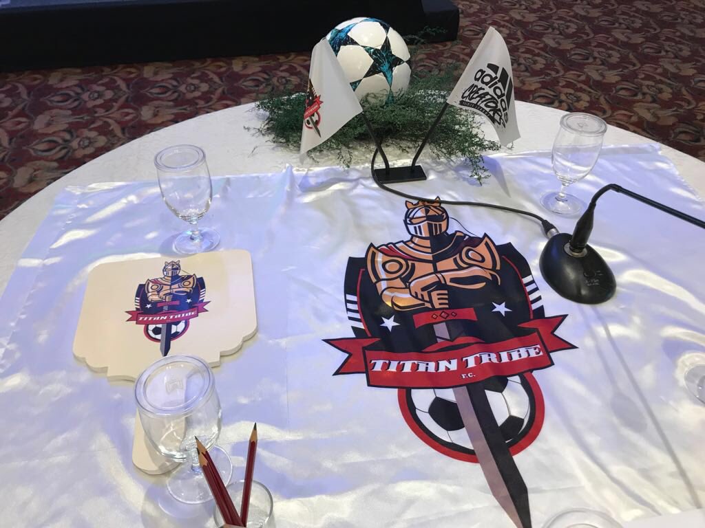 nikhilchinapa's tweet photo. Playerβs Auction coming up! Weβve even got our own table. #ohsofancy @VulcansFCDelhi #thevulcansarecoming π #creatorspremierleague #football https://t.co/gEIdpHFSvm