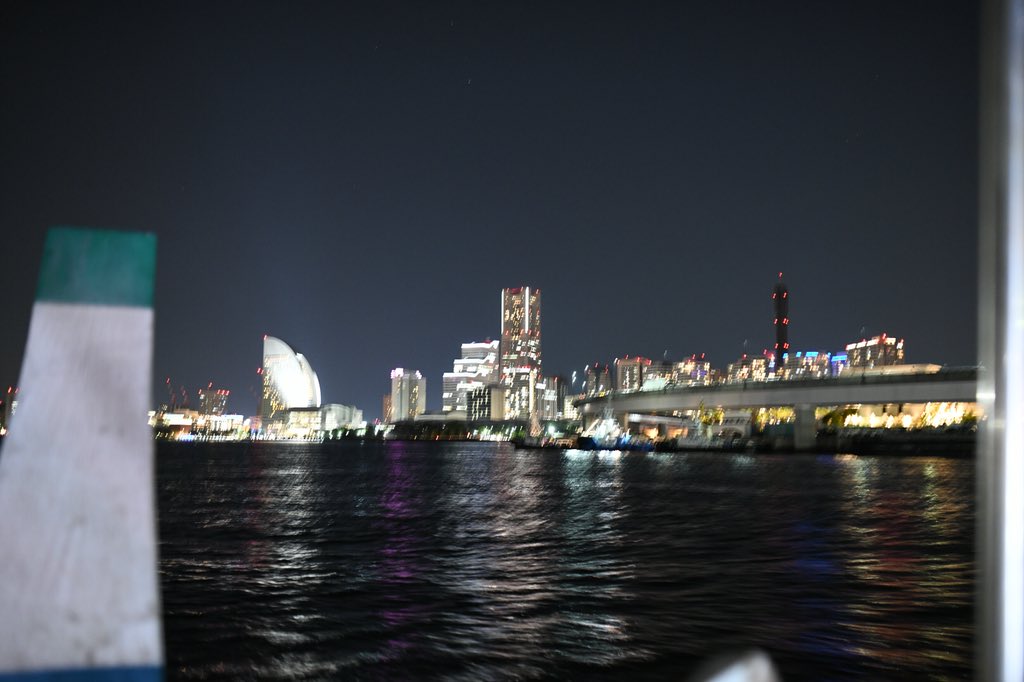 海から見た横浜夜景 海から見た横浜夜景