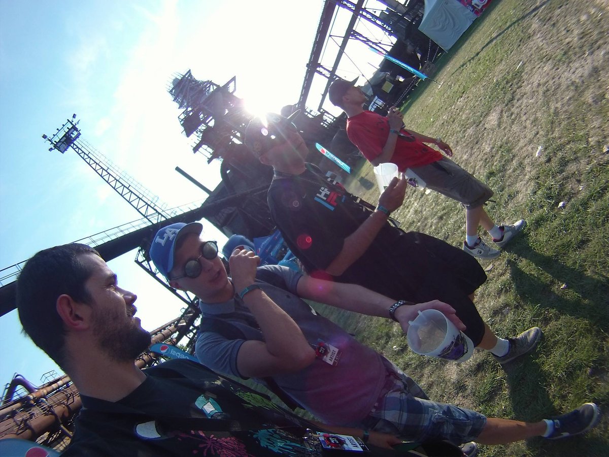 I N S T I T U T E tweet media