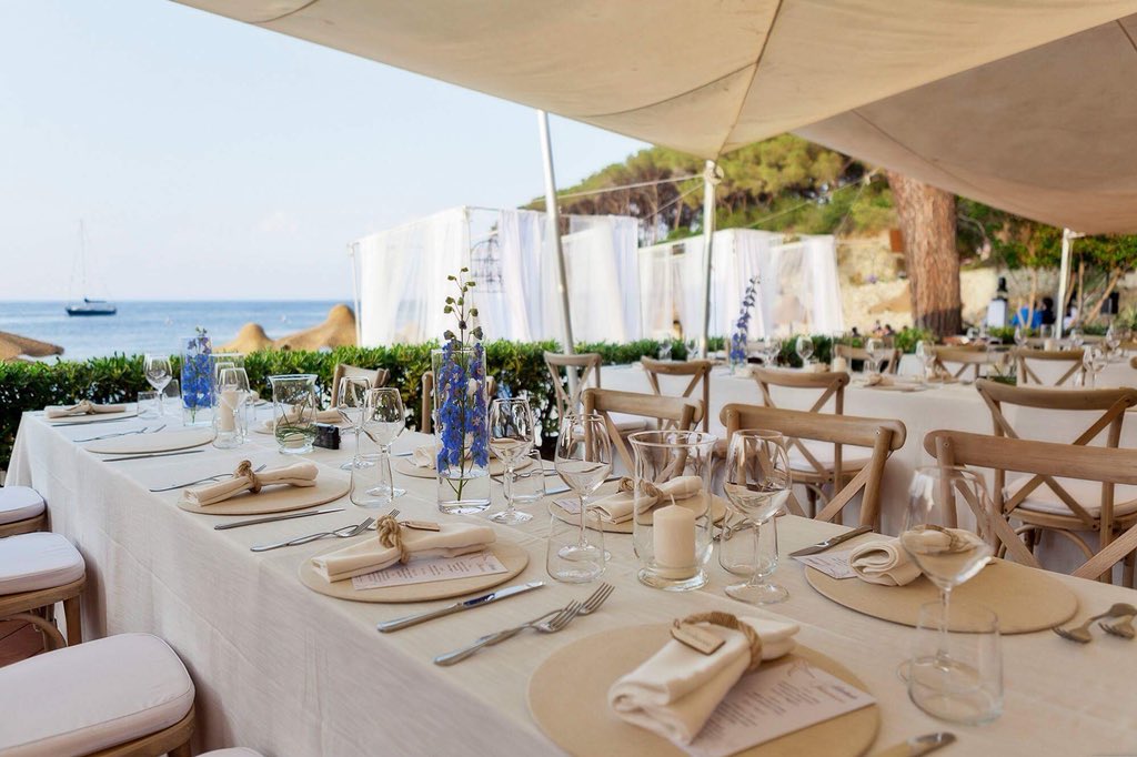 in_elba's tweet photo. Quando il PROFUMO del MARE è AMORE e POESIA... When the SEA’s PARFUM is LOVE and POETRY... #WeddingInElba #WeddingElba #RossellaCelebriniEvents #WeddingTourism #TuscanyExperience #Capoliveri https://t.co/Ts3QhdPDAm https://t.co/zauCOnMxiM