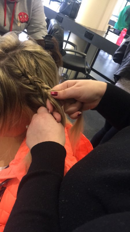 PYDPlimavady's tweet photo. @PYDPlimavady  year 1 and 2 girls completing the first week of their OCN in plaiting and twisting today :) @RDC_NI  @FundforIreland @RoeValleyResAss https://t.co/uLa9qLrO4e