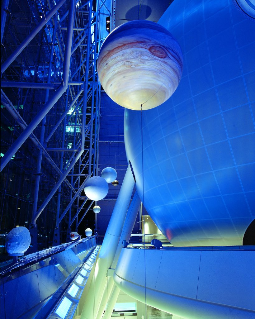 AMNH's tweet photo. THIS WEEK: Join us for the #AMNHMoonDance! Uncover Museum secrets on an after-hours scavenger hunt, then dance the night away under the stars + planets at this benefit event, which supports scientific and educational endeavors here at the Museum. Tickets: https://t.co/os9WTGMZgl https://t.co/KqahuS8Bs2