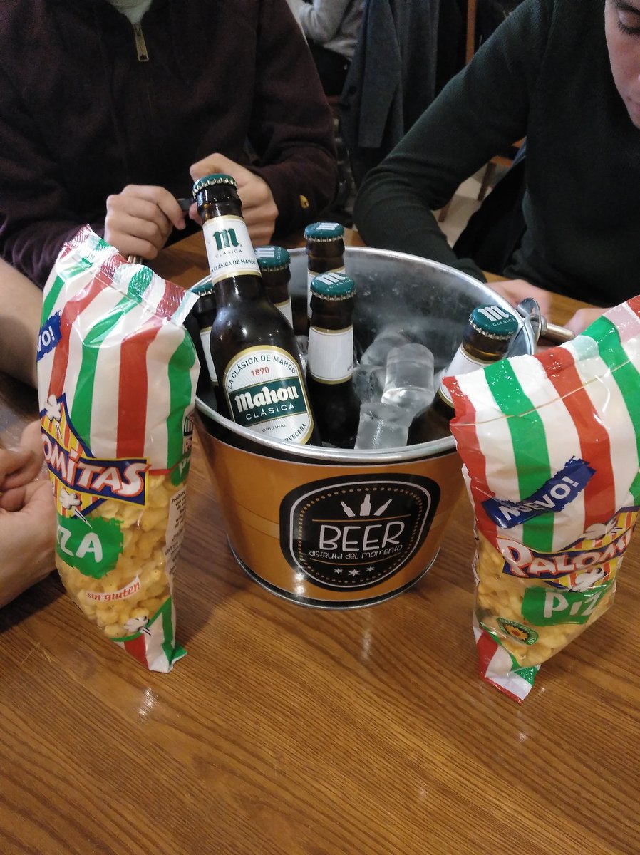 Esta cubo está patrocinado por Atlético Maetilico. La mejor forma de pasar el lunes.