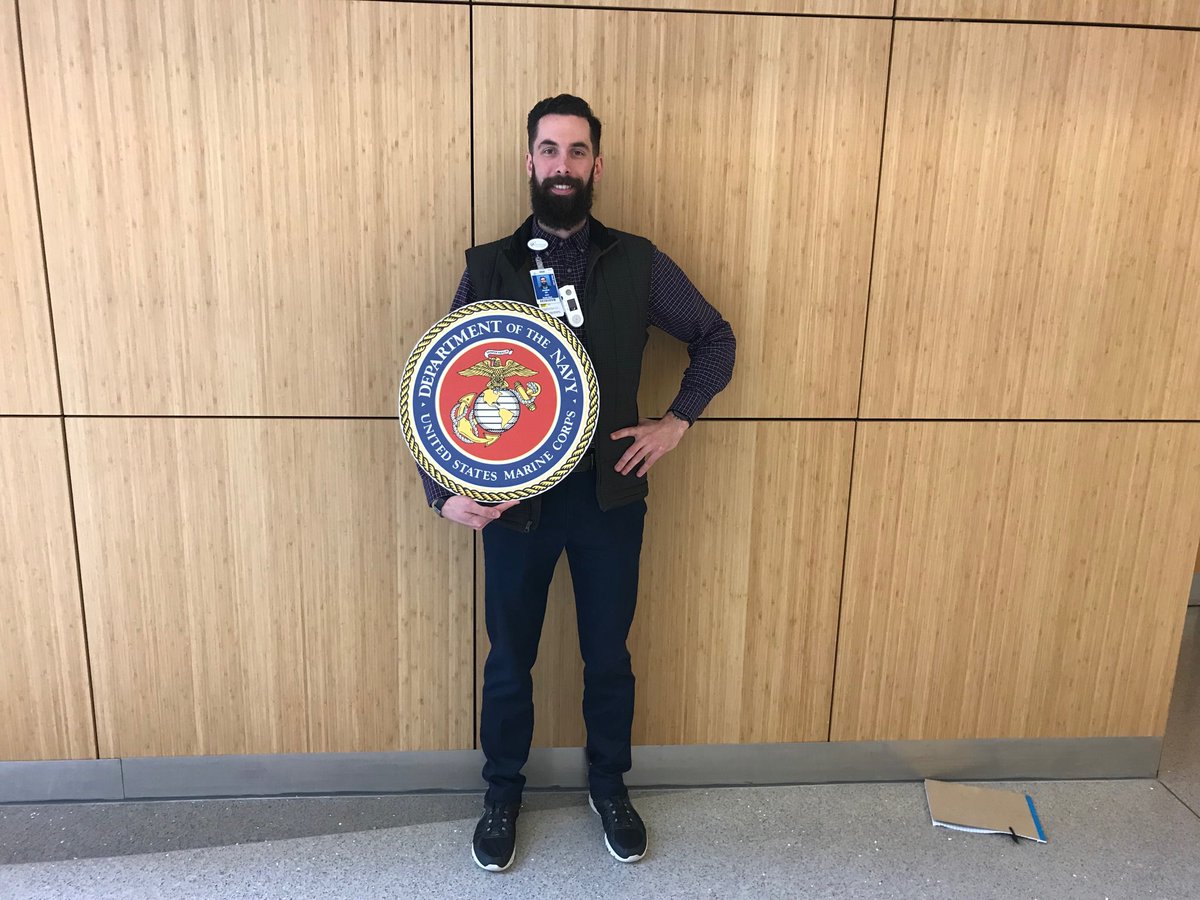 PatrickKennedy6's tweet photo. Happy #MilitaryMonday with Jonathan Gill, #Marine Corps Veteran and Social Worker in our busy ER department. Thanks for all that you do Jonathan! https://t.co/jQgoai7a6Y