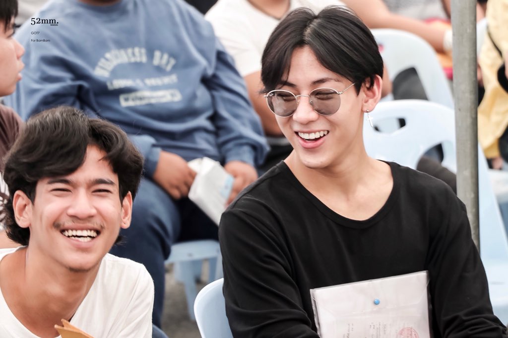 twitter.com/Onsmile_