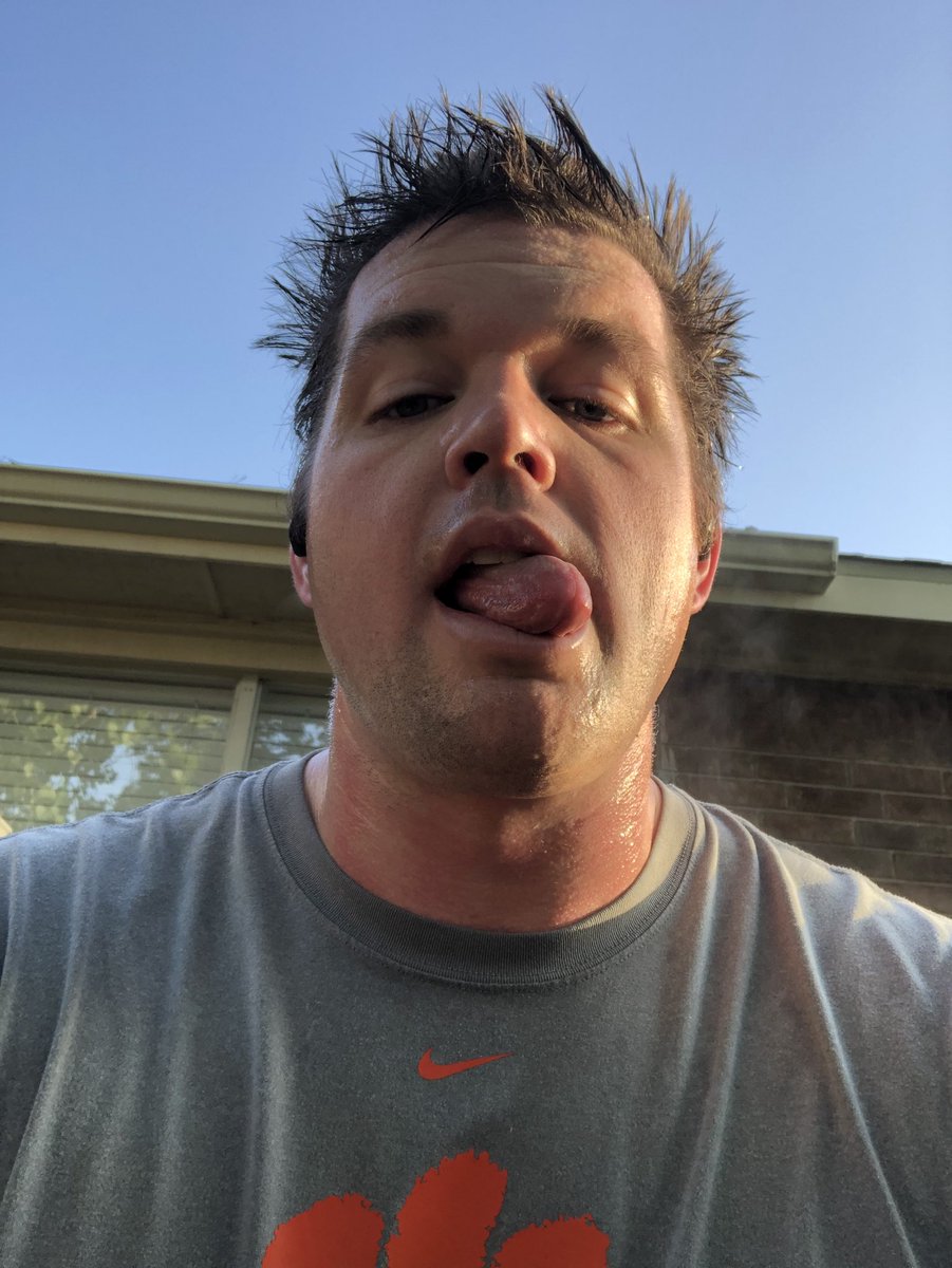 Aluminum_Men's tweet photo. Morning 5k always a great way to start the day. #run #5k #triathlon https://t.co/UEkcgFlMYx