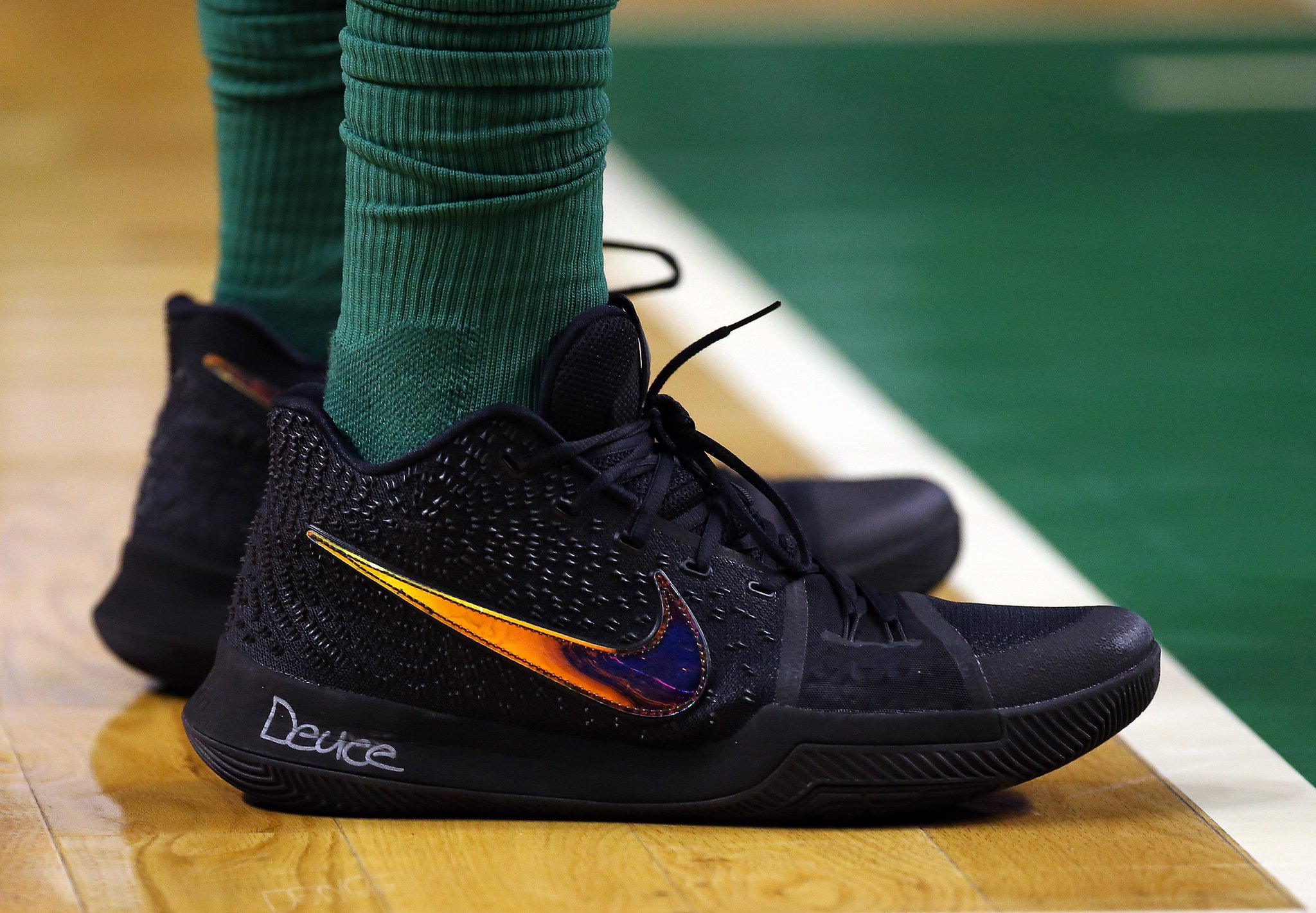 jayson tatum kyrie shoes