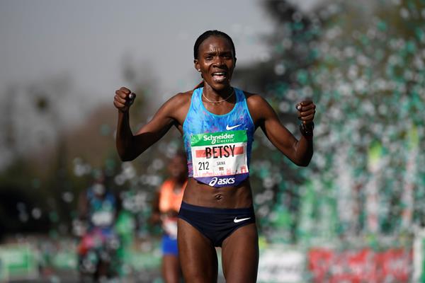 RunningTrips's tweet photo. What a weekend of road racing! 65:04 HM for @joan_chelimo in Prague, a sub 59 in Berlin, and big wins for @bcsaina and Paul Lonyangata in Paris Marathon and lots more. [BLOG] The Depth of Kenyan road running https://t.co/EH6ZDbB4nt https://t.co/XRsFnwEvxs