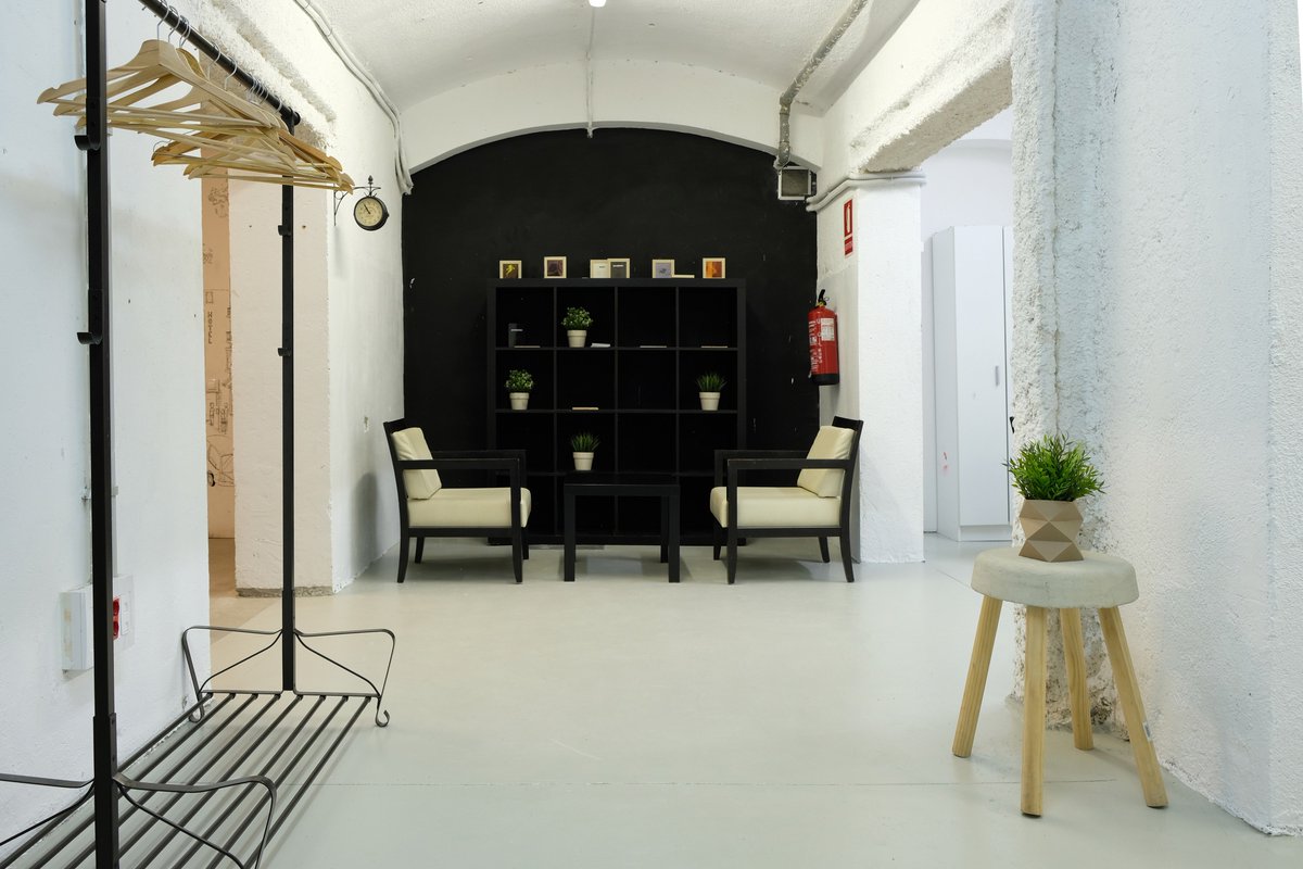 #transformaSPOTS:
We are happy to show you our new transformaspot! A multifunctional area for meetings, calls or just hanging out or chill. transformabcn.com