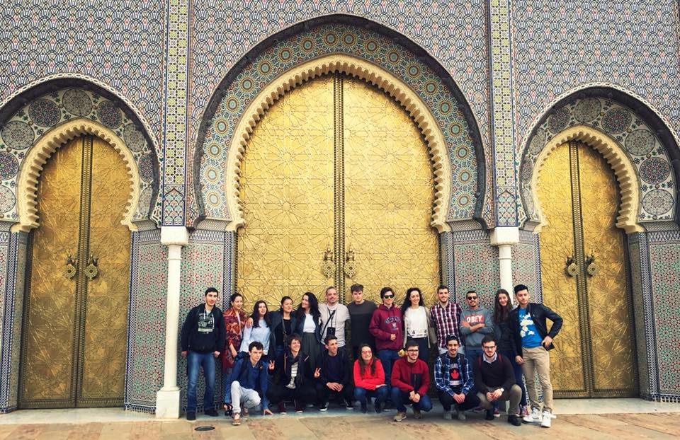 CIRASTIOc's tweet photo. [Mobisciences Maroc] @APourlesciences nous a accueilli pendant plusieurs jours à Fèz pour le Printemps des Sciences, merci à tous pour leur accueil ! Nous avons pu assister à la sélection de celles et ceux que nous accueillerons en retour pour l'#exposciences en @Occitanie ! :D https://t.co/OXegvwllwQ