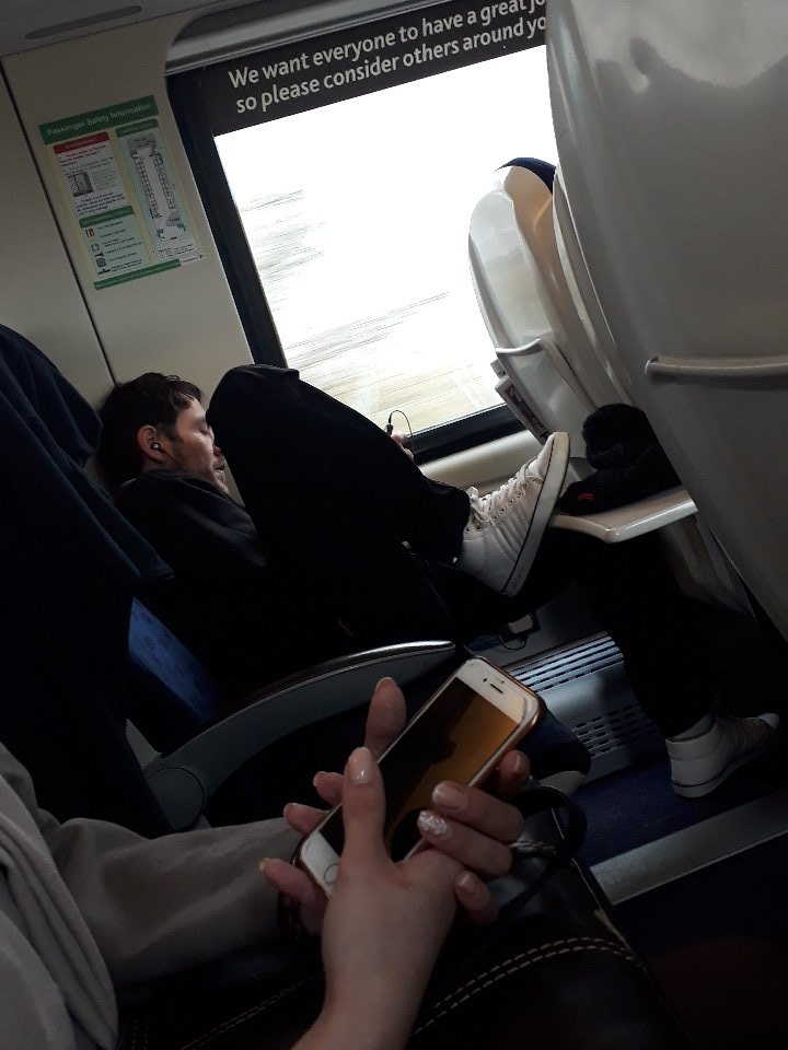 JadeEJones31's tweet photo. @CrossCountryUK this man is bragging that he has jumped on this train with no ticket having been escorted off @ Leeds by the police for the same thing. Departing Birmingham New Street - 9.36 train to Plymouth 😡 https://t.co/BswM4qqX8q