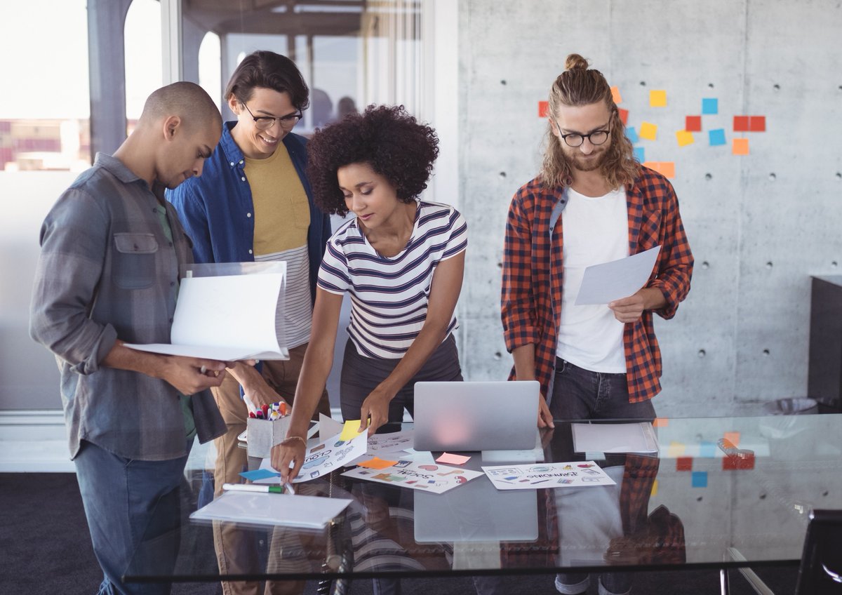 2kBoardLondon's tweet photo. What will Millennials 'kill' this year? Writer, academic, and generation expert @ElizaFilby shares her thoughts... https://t.co/zuAFmFOLvp https://t.co/c0FHLsA23F