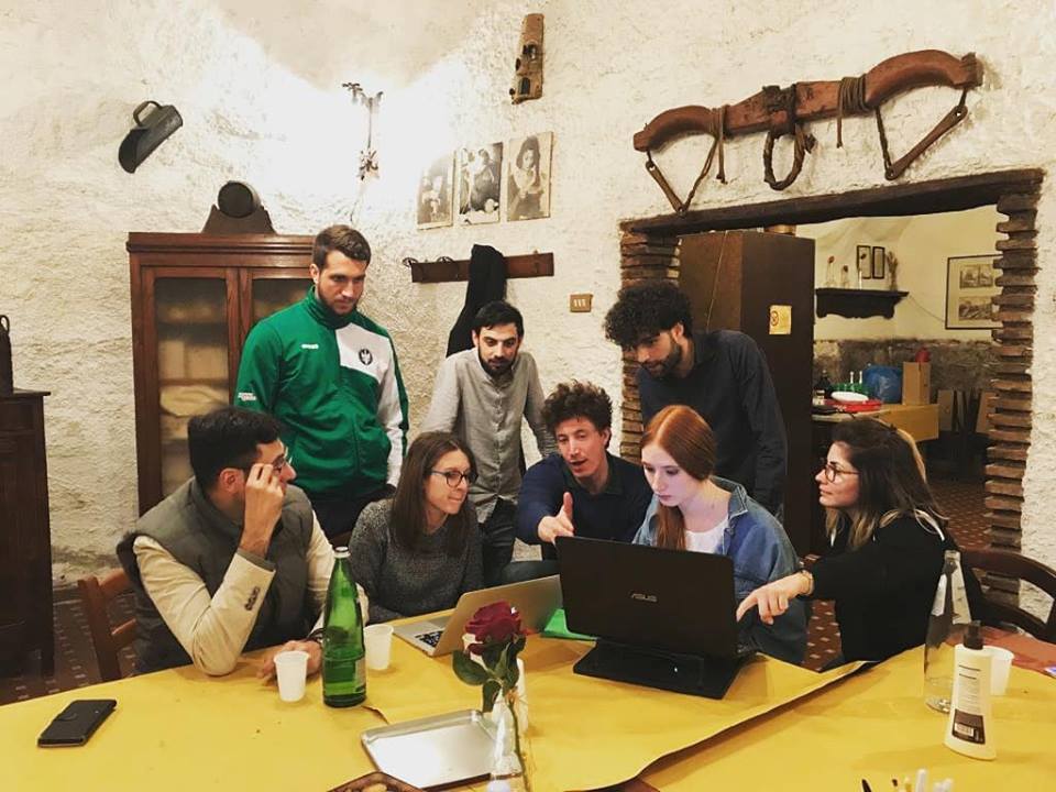 PrepperEspana's tweet photo. RT PrepperEspana: A tarda notte...ma siamo ancora al lavoro! 💪
#laviadelsaleonlus #bandoattivitàcommerciali #terremoto #solidarietà #volontariato #RegioneLazio #RegioneUmbria #RegioneAbruzzo #RegioneMarche #progettionlus #italyearthquake #earthquake … https://t.co/E3TxG3HnCm