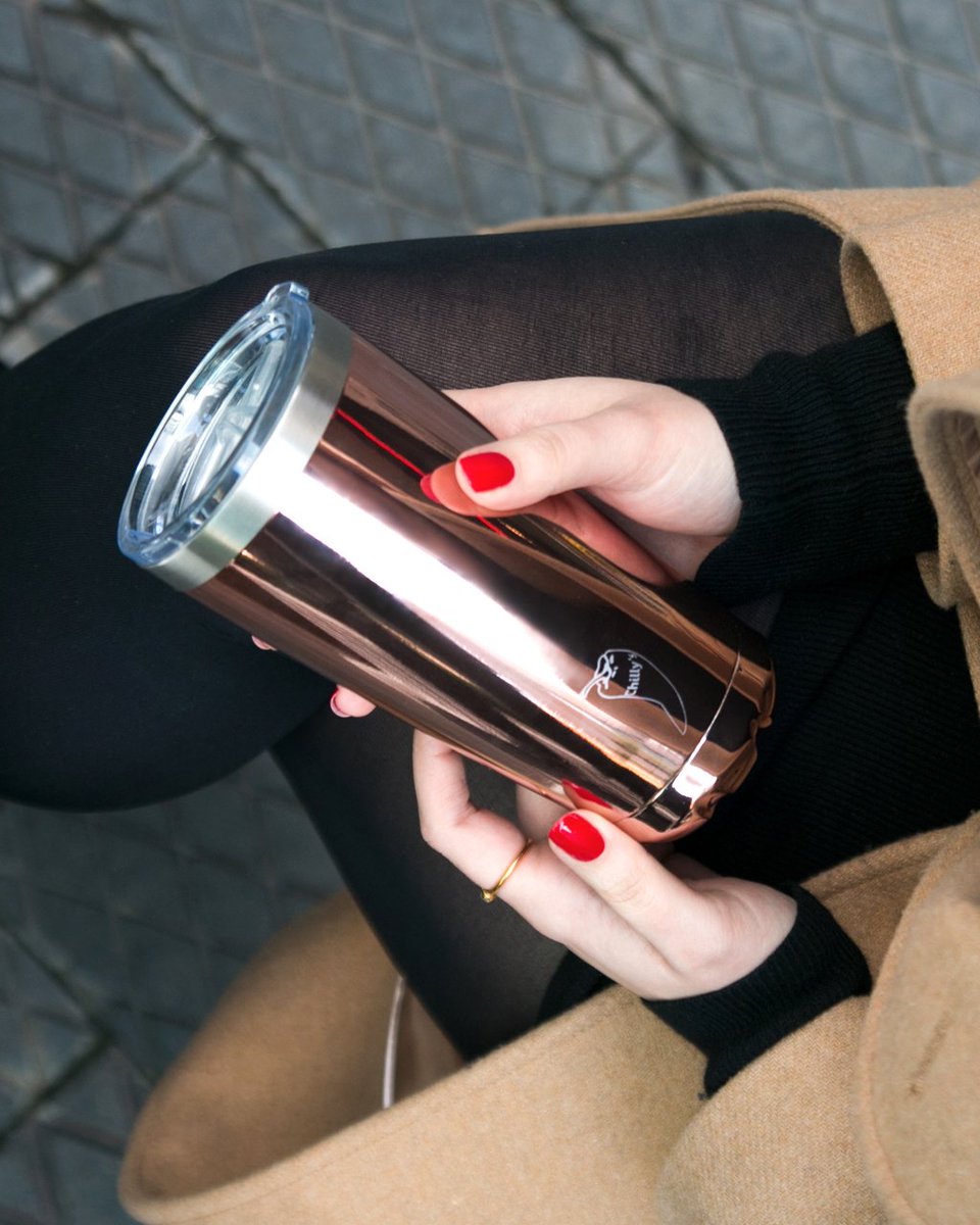 Chillysbottles's tweet photo. Hello. You know that you all love our Rose Gold bottle so much. Well, you can now have it in Tumbler too. Have a great week. #ChillysEverywhere #rosegold https://t.co/gGC6bwa1M9