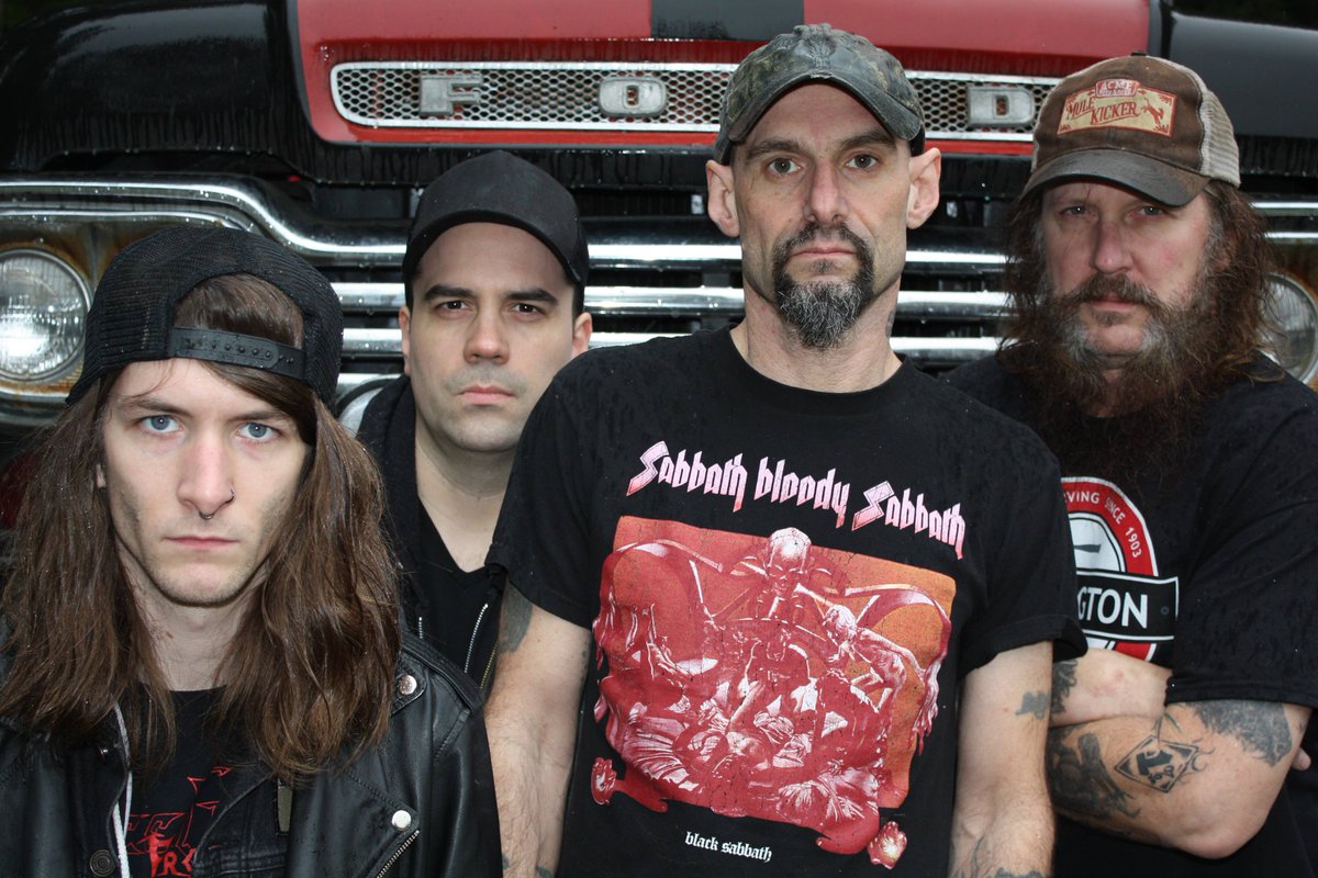 Este mes de abril tendremos a Zeke (<a href="/ZekeBand/">Zeke</a>) de gira por España

ctrlrockmag.com/noticias/este-…

/cc <a href="/HFMNCREW/">HFMN CREW</a>

#Zeke #PunkNRoll