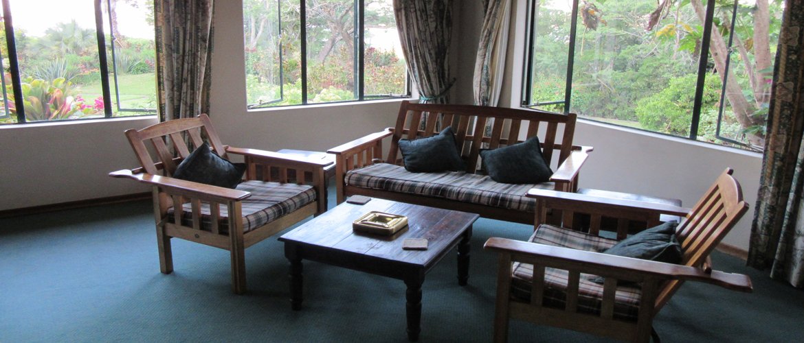 Destination_Zim's tweet photo. #NormaJeane’s #LakeviewResort set in the granite hills and Msasa woodland overlooking #LakeMutirikwi (formerly #LakeKyle) #bassfishing #beautifulgardens, #homestylecooking, comfortable & #friendlyservice https://t.co/Khxzan5897 #VisitZimbabwe #Masvingo https://t.co/Zh6hKJGBGo