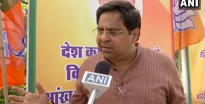 View image on Twitter