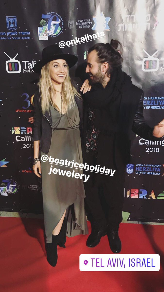zibbz_official's tweet photo. About last nights outfits.. @beatriceholiday #onkaihats https://t.co/udKr6DfWWB