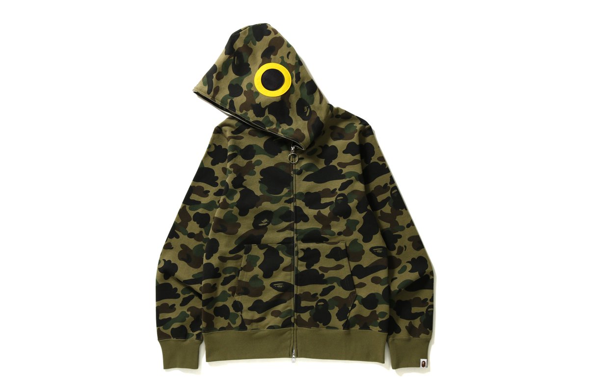 BAPEOFFICIAL's tweet photo. 1ST CAMO FISH FULL ZIP HOODIE 

Releasing on April 14.
#bape https://t.co/X3IJK2ozsH