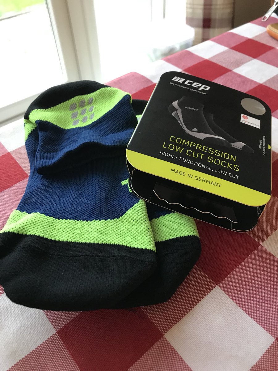 samproctortri's tweet image. Got my @CEPSportsUK race socks sitting here waiting for there test flight! Used code Morrison15 to get my discount #triathlon #running #socks #compression