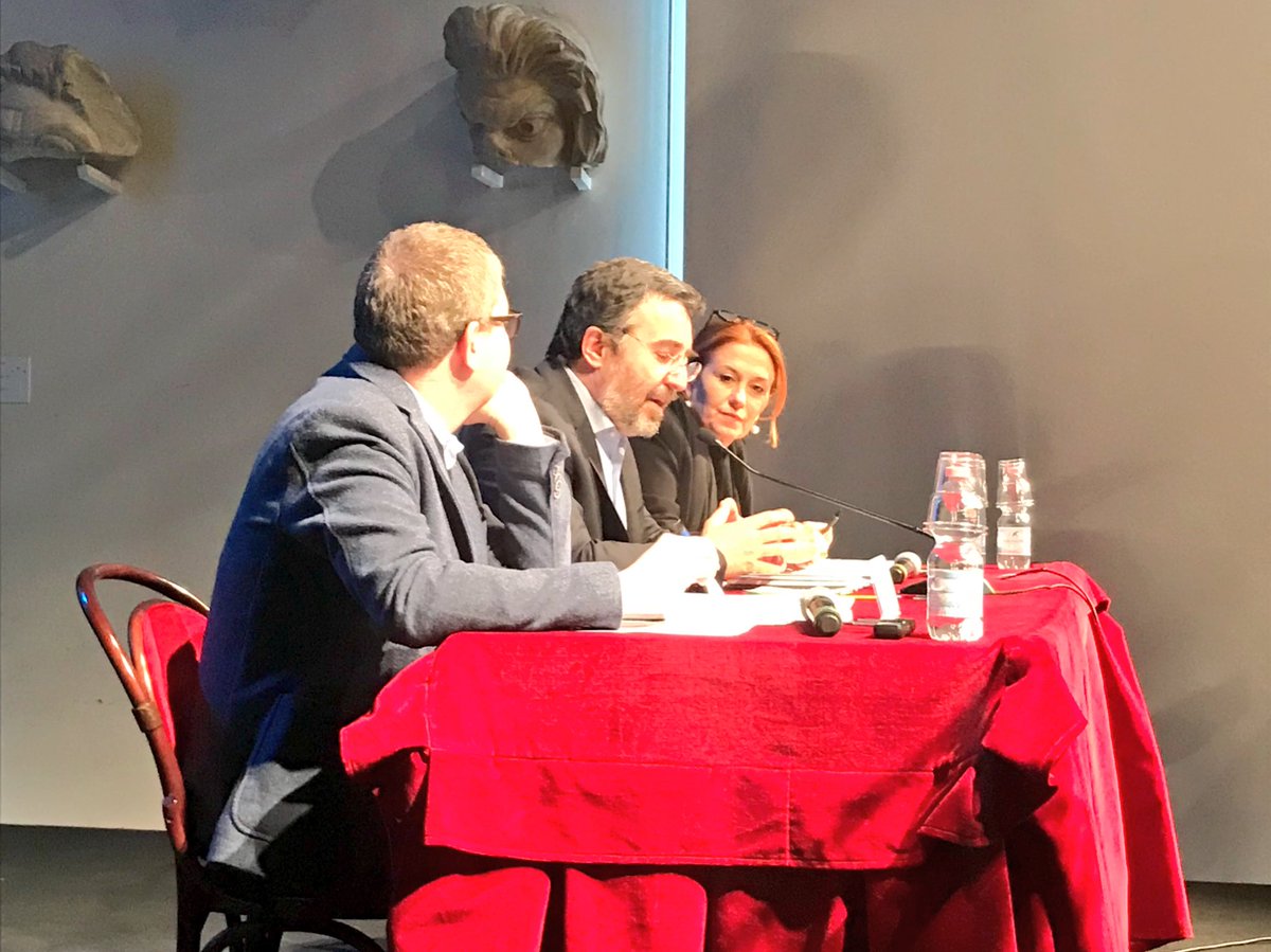 CentroAstalli's tweet photo. #RapportoAnnuale2018 @MarcoDamilan introduce anno di attività #CentroAstalli in favore di #rifugiati https://t.co/wyDNC5CY00