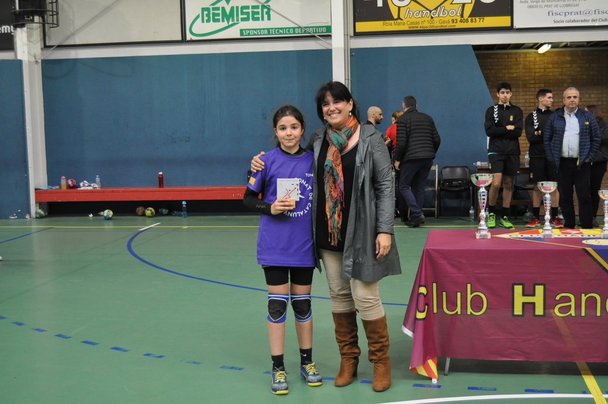 FedCatHandbol's tweet photo. 👉L'MVP del #Top4CAT Aleví Femení va ser per la jugadora del Felmar @bmlaroca Carla Gutiérrez https://t.co/OP2ejzR7Lz