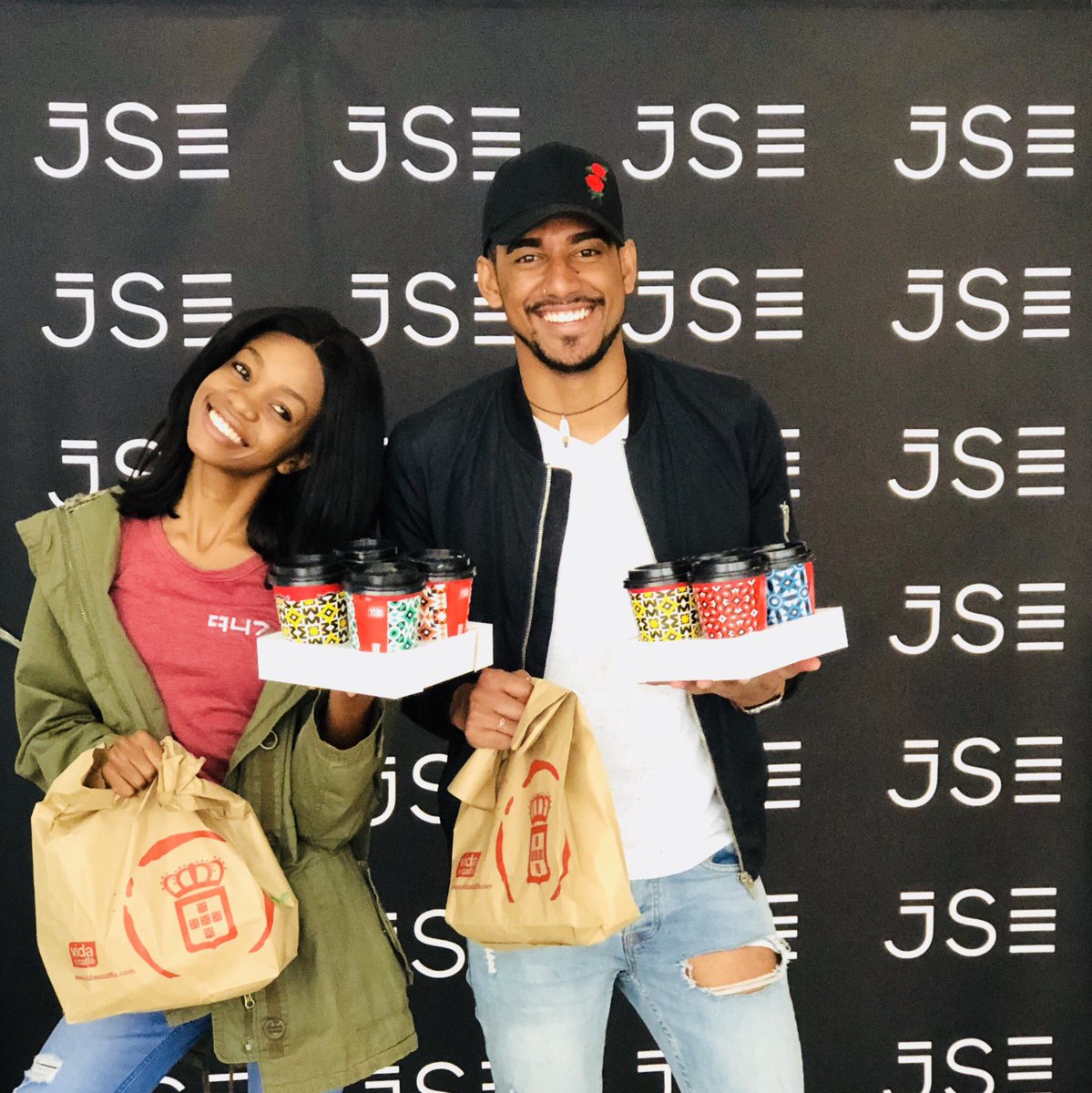 947's tweet photo. The #947Crew was at their first office bust at JSE in Sandton. The JSE team was excited and happy to receive coffee and muffins from @vidaecaffe #DiscoveryRhythmRun #RuleTheRaceTrack https://t.co/dsPm2ArZ0Y