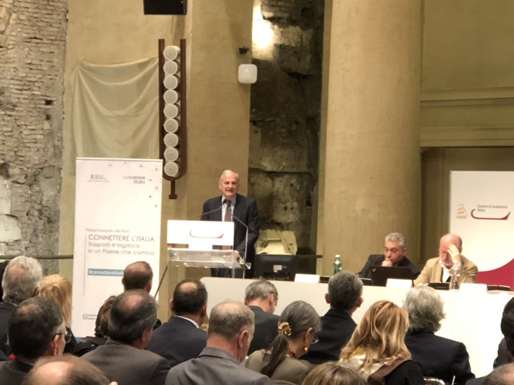 RAM_Spa's tweet photo. #9aprile, #Cascetta:” il Governo Italiano non ha mai finanziato, tranne nel 2006, #trasporto su treni regionali mentre nell’ultimo anno ha stanziato 7 miliardi di euro per rinnovo del comparto mezzi” #connetterelitalia @mitgov https://t.co/1t7ksZKCQN