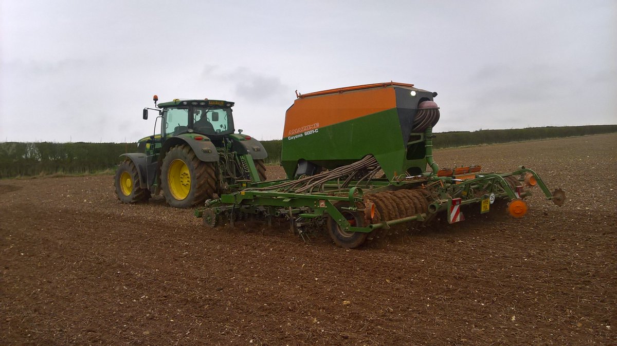 NickRowsell's tweet photo. 167 ha spring barley drilled on Friday &amp; Saturday, great effort from the guys. Needed to be, as still only 63% through #soggyspring https://t.co/0ZwBgJ7M2f