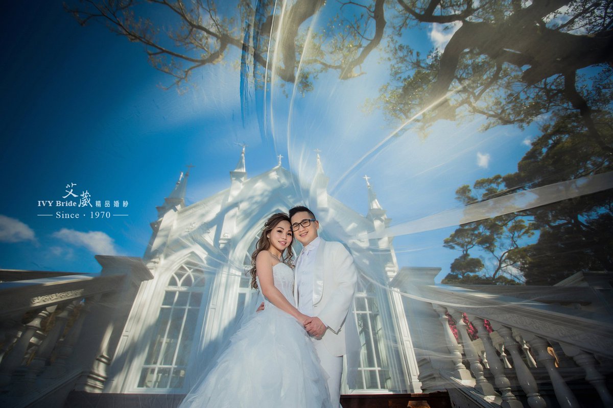 IvyBrideTW's tweet photo. 湛藍天空加上白色法式教堂，
為新人留下滿滿的甜蜜回憶。
準備好一起共度美麗人生嗎？
艾葳精品婚紗。最在乎你💖
💟 Line@ 預約 ➤ https://t.co/icLfFaicQ2
💟 電話預約 ➤ 02 2356 0388
✮ 艾葳精品婚紗 | 台北市愛國東路42號 ✮
官方網站: https://t.co/eK2hcR9SkV https://t.co/YIdG3zvLt7