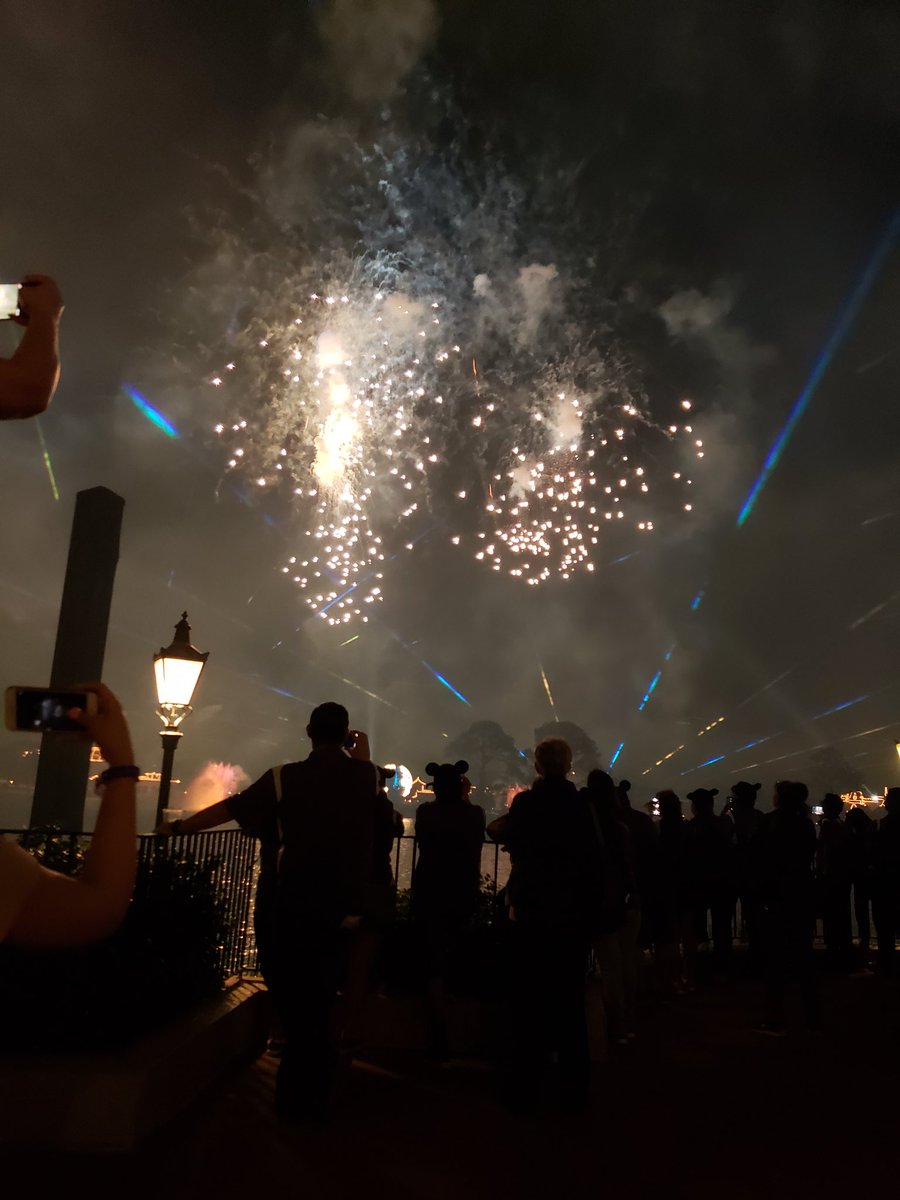 Josie_MPCS's tweet photo. #AOY2018 Ending with a bang! https://t.co/rW7mUAgZJ3