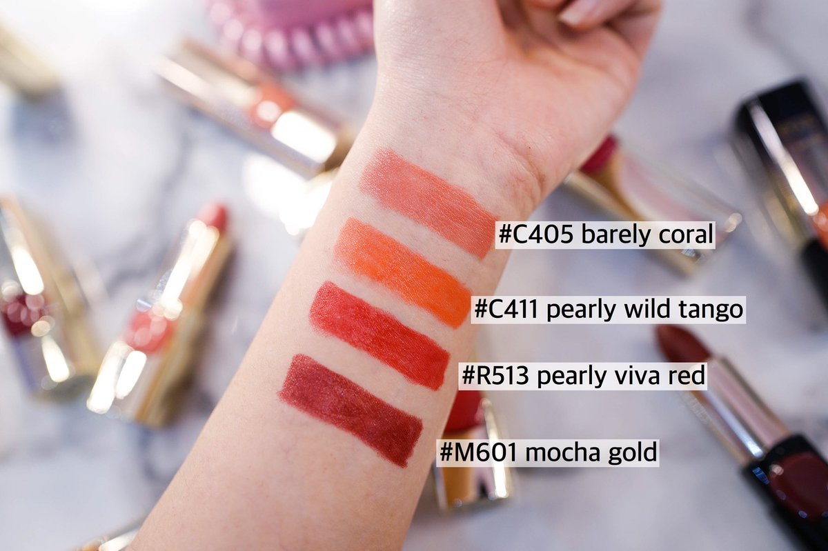 brinkkty's tweet image. ลิปลอรีอัล คัลเลอร์ ริช เนื้อครีม เหมาะกับซัมเมอร์มากๆ เราทาสี M601 (แดงก่ำๆ) ตอนนี้ปรับราคาลงจาก 399 เหลือ 349 ตลอดไปป!!! RT นี้ สุ่มแจก 5 รางวัล !! มีทั้งหมด 20 สีเย่อะตาแตก #ParisianChic #ColorRiche #LorealParisth